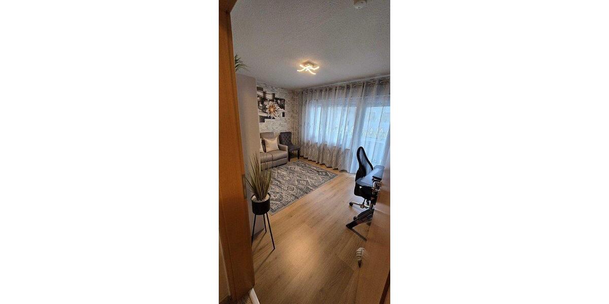 Doppelhaushälfte Möglingen - 6 Zimmer, 136 m&sup2;, 675.000&euro; | Angebot:26876428