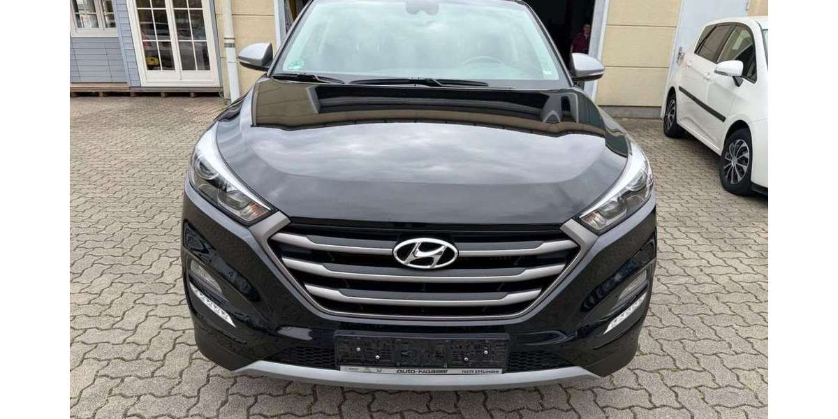 Hyundai TUCSON 93.000 km 16.999 &euro; Pforzheim 75179