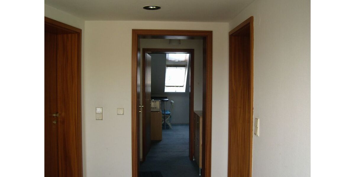 Eine besonders schöne Dachgeschosswohnung für eine Person - Appartement Stuttgart Feuerbach | Angebot:27649208