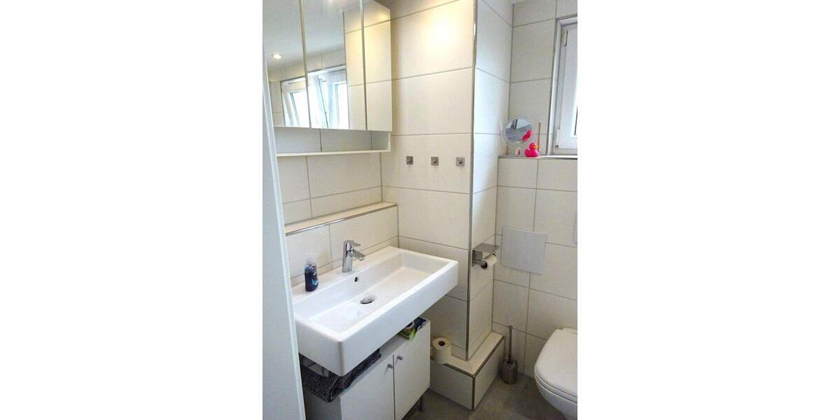 Einfamilienhaus Esslingen am Neckar (Oberesslingen) Oberesslingen - 8 Zimmer, 183 m&sup2;, 649.000&euro; | Angebot:24462303