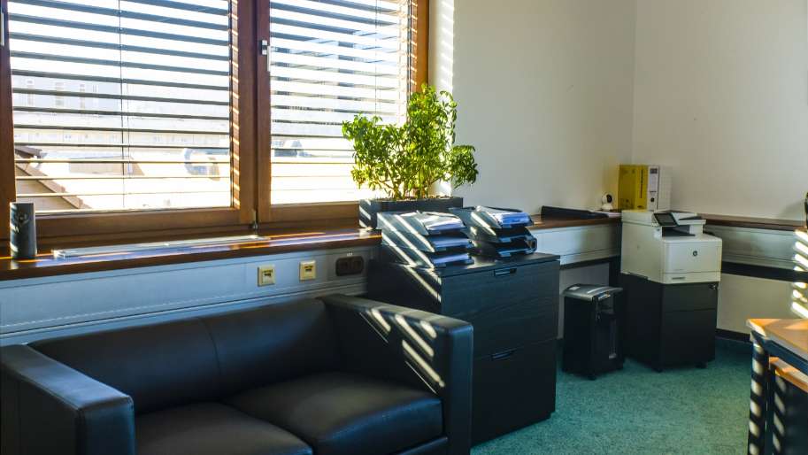 Büro in Esslingen am Neckar 650 € 24 m² zimmer