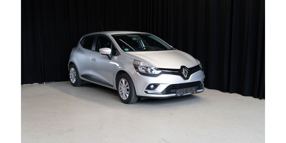 Renault Clio 62.739 km 9.900 &euro; Reutlingen / Betzingen 72770