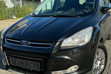 Ford Kuga 190.000 km 16.980 € Holzgerlingen 71088