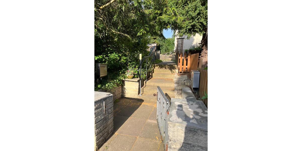 Dachgeschoßwohnung Nürtingen - 3 Zimmer, 58 m&sup2;, 210.000&euro; | Angebot:26972669
