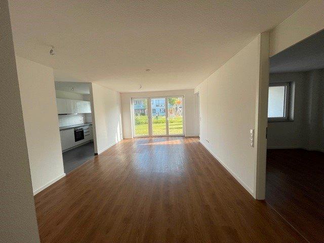 Etagenwohnung Esslingen am Neckar - 2 Zimmer, 61 m&sup2;, 930&euro; | Angebot:26383050