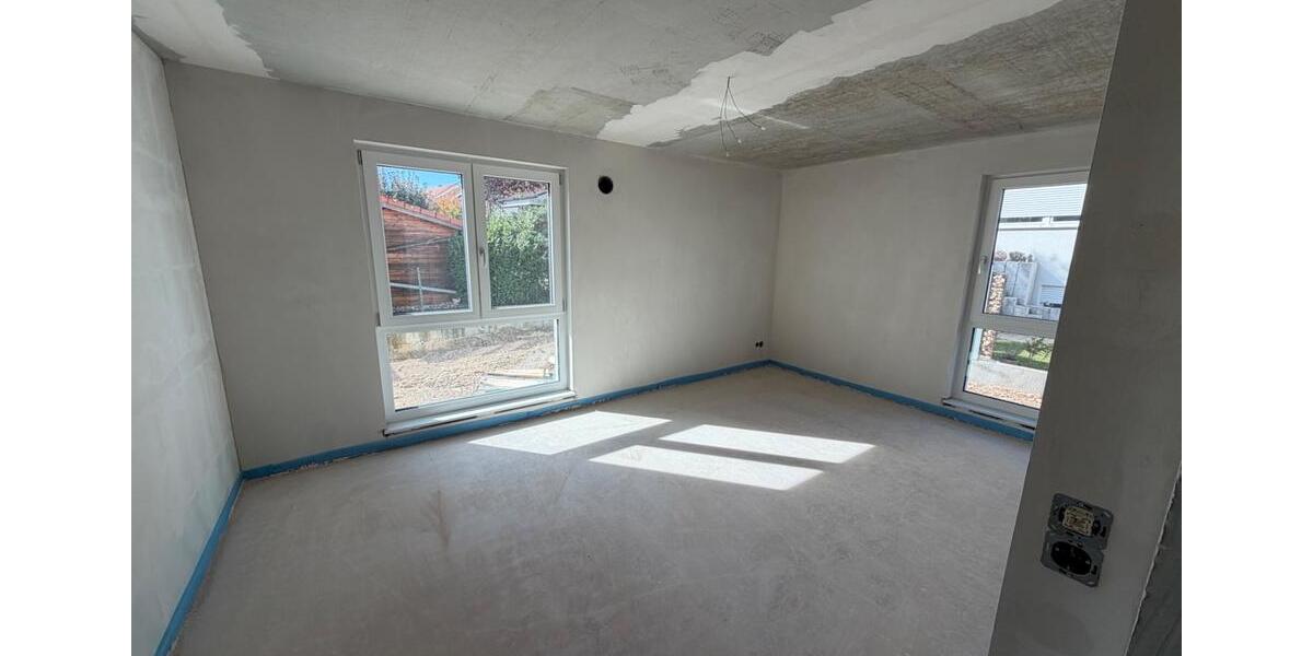 Erdgeschoßwohnung Rottenburg am Neckar - 4 Zimmer, 105 m&sup2;, 1.500&euro; | Angebot:27544866