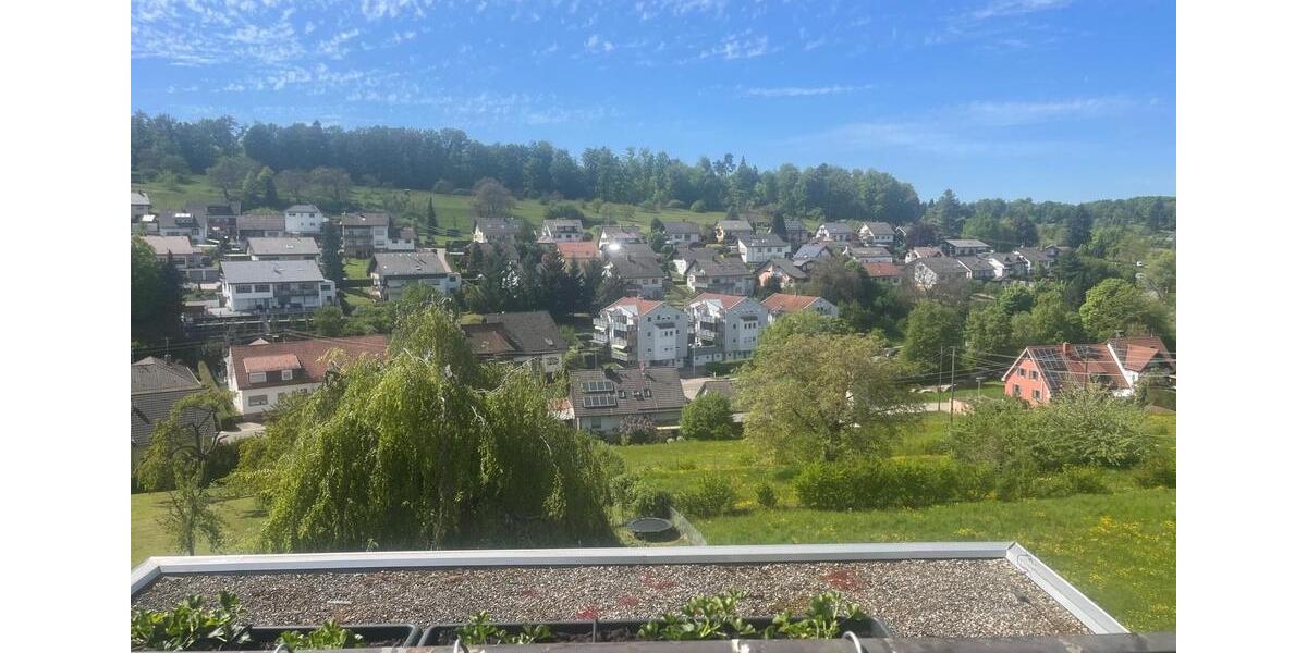 Dachgeschoßwohnung Pforzheim - 4.5 Zimmer, 94 m&sup2;, 1.200&euro; | Angebot:26322306
