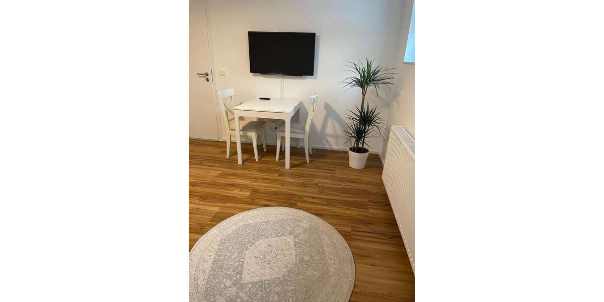 Zimmer Stuttgart Zuffenhausen - 1 Zimmer, 950&euro; | Angebot:27177231