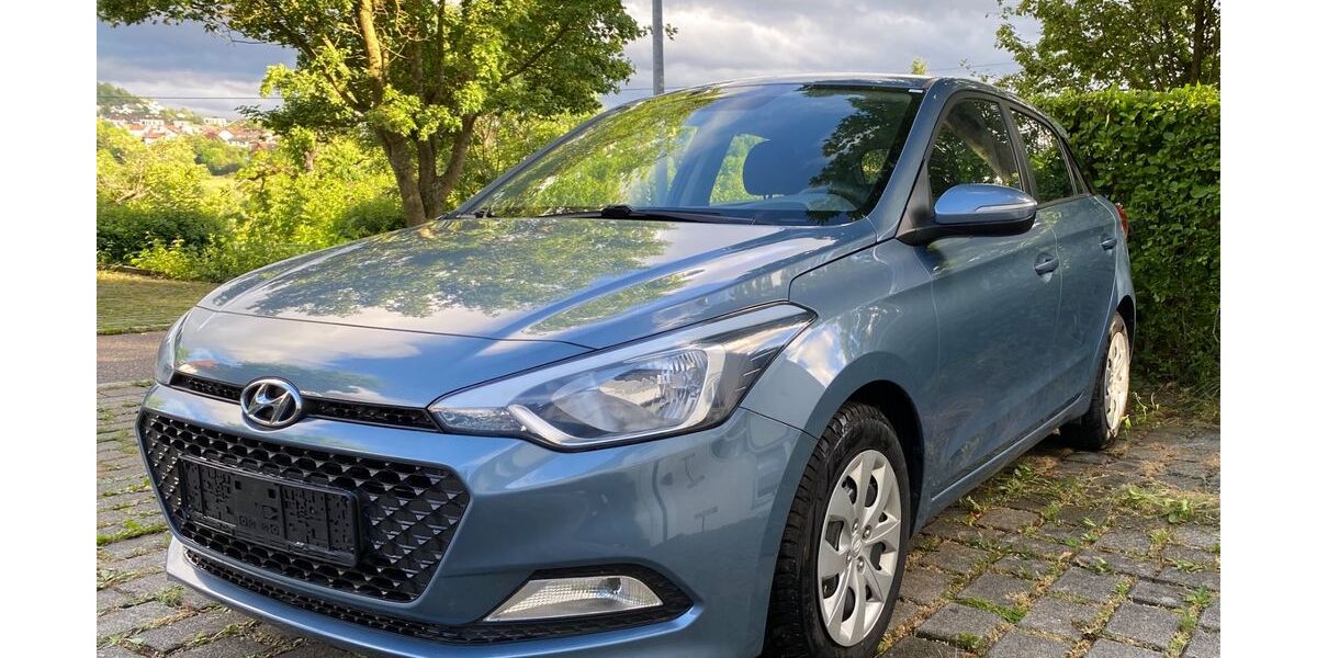 Hyundai i20 92.421 km 7.300 &euro; Leonberg 71229