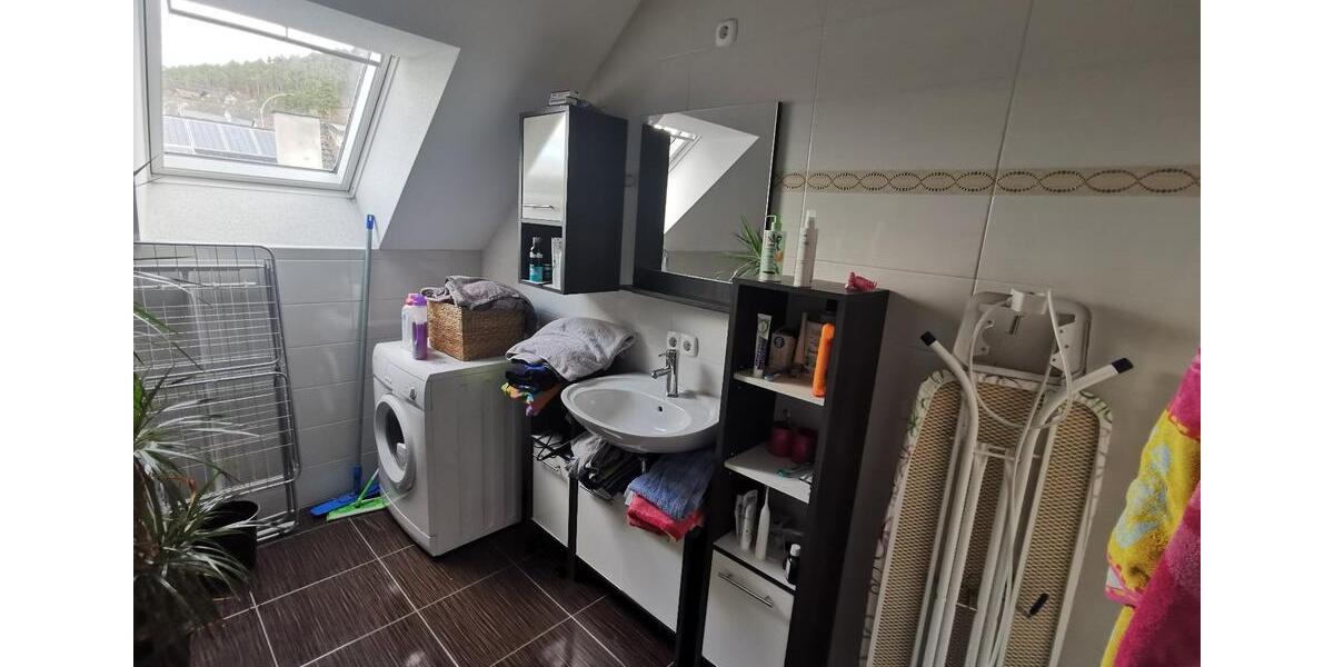 Dachgeschoßwohnung Nagold - 4 Zimmer, 100 m&sup2;, 400&euro; | Angebot:25791249