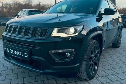 Jeep Compass 44.350 km 23.900 € Stuttgart 70565