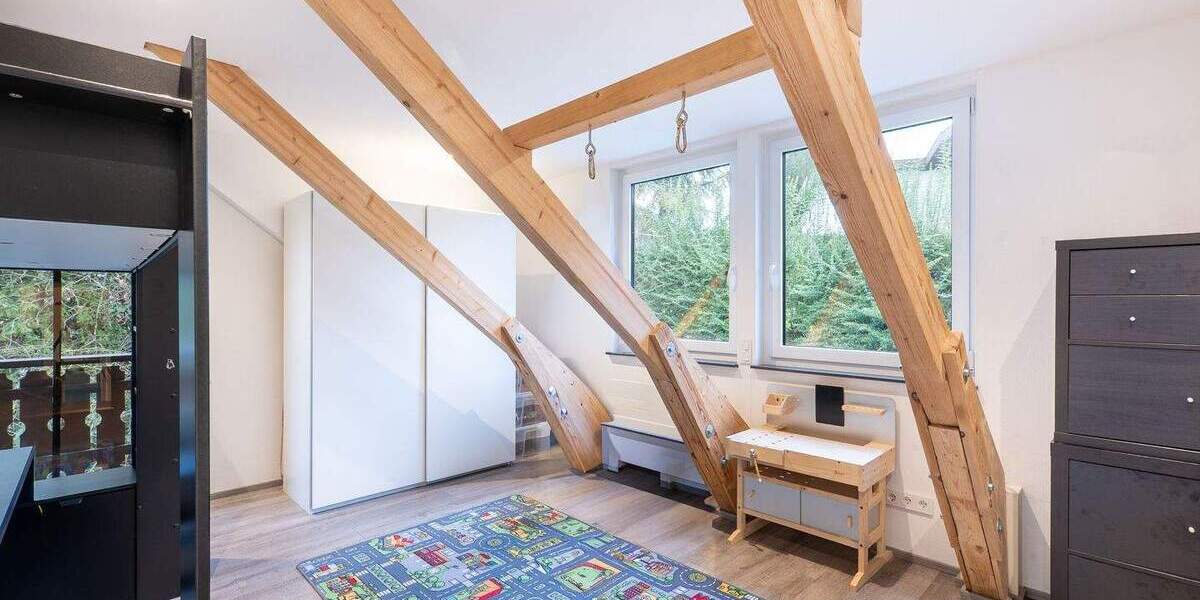 Einfamilienhaus Asperg - 7 Zimmer, 164 m&sup2;, 649.000&euro; | Angebot:24334220