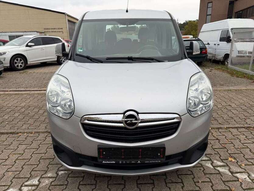 Opel Combo 134.000 km 7.999 € Pforzheim 75179