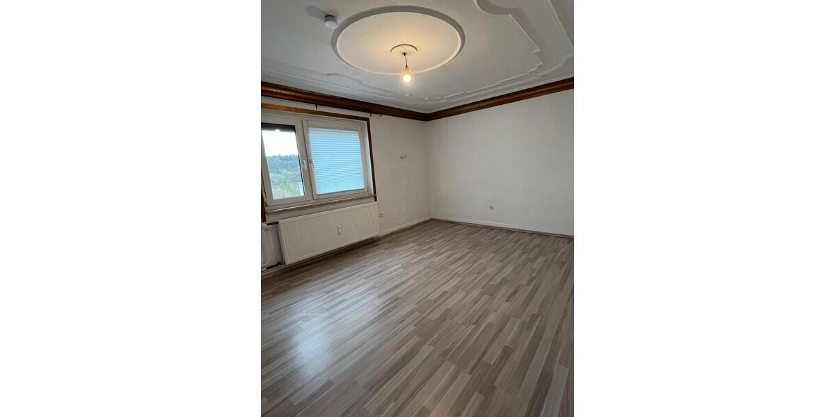 Etagenwohnung Pforzheim Eutingen - 3 Zimmer, 80 m&sup2;, 650&euro; | Angebot:25980516