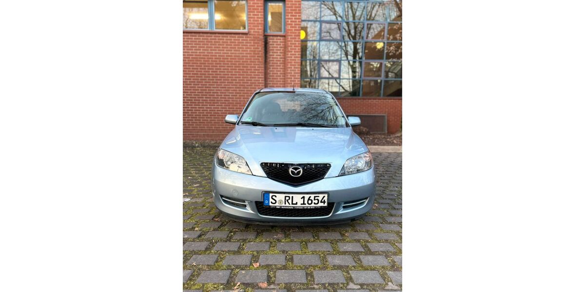 Mazda 2 196.000 km 2.350 &euro; Stuttgart 70499