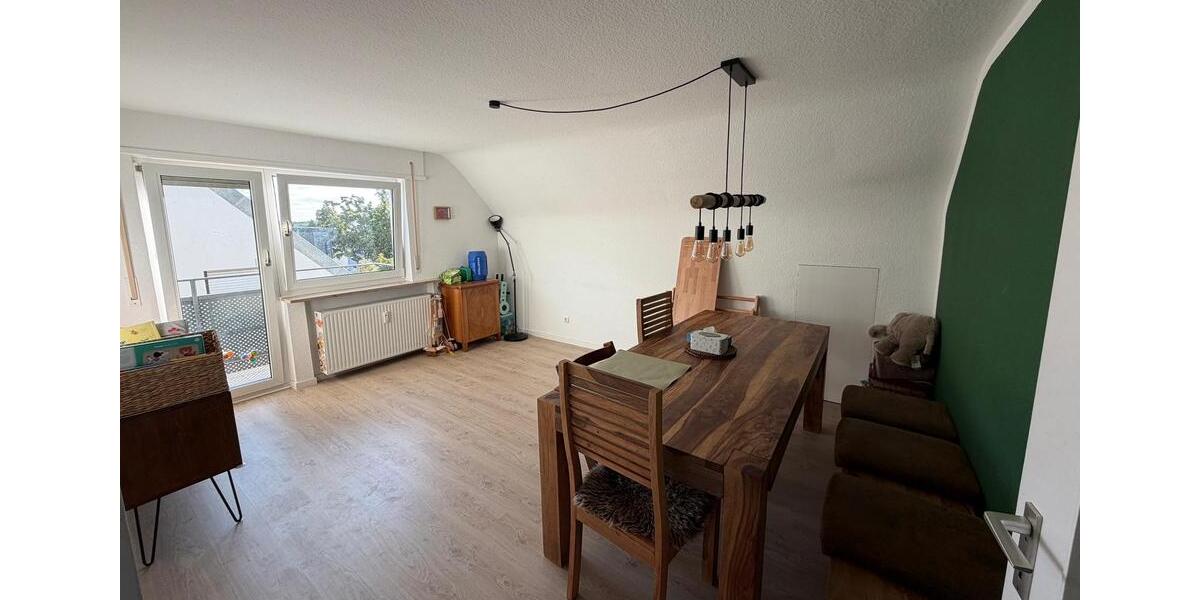 Dachgeschoßwohnung Ludwigsburg Pflugfelden - 3 Zimmer, 67 m&sup2;, 850&euro; | Angebot:27619191