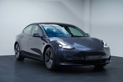 Tesla Model 3 90.852 km 25.890 &euro; Rottenburg am Neckar 72108