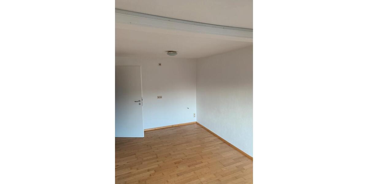 Reihenhaus Stuttgart Vaihingen - 4 Zimmer, 110 m&sup2;, 1.350&euro; | Angebot:27618931