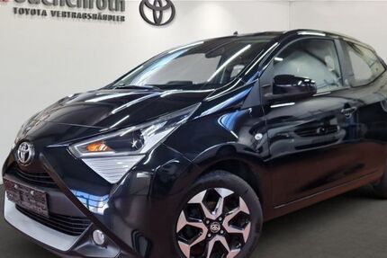 Toyota Aygo (X) 49.000 km 11.390 € Ludwigsburg 71636