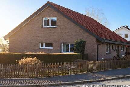 Haus zum Kaufen in Nürtingen 796.000 € 165 m² 7.5 zimmer