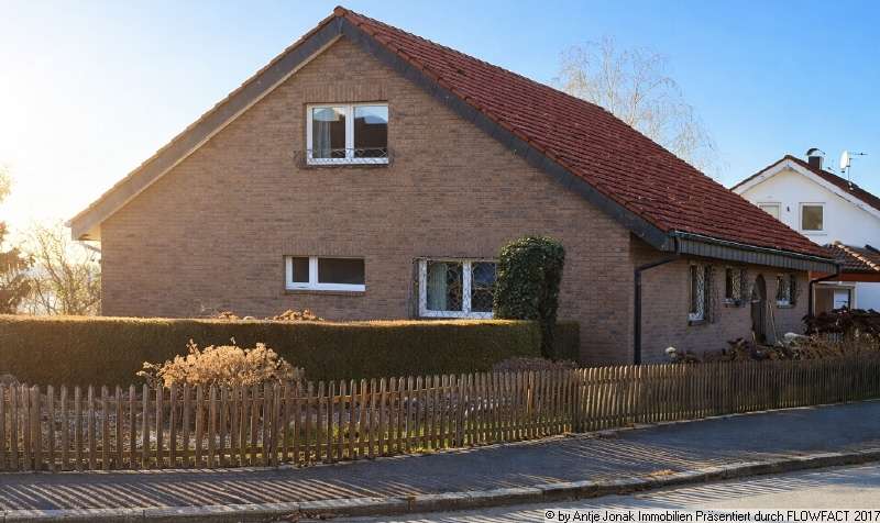 Haus zum Kaufen in Nürtingen 796.000 € 165 m² 7.5 zimmer