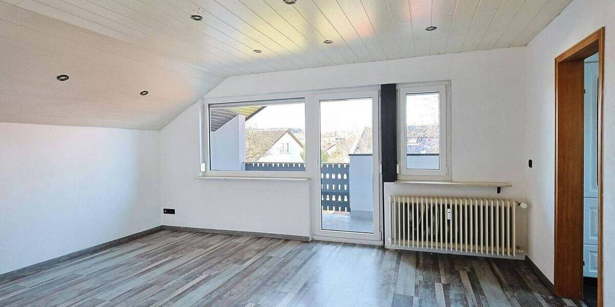 Einfamilienhaus Calw Alzenberg - 8 Zimmer, 229 m&sup2;, 550.000&euro; | Angebot:26064674