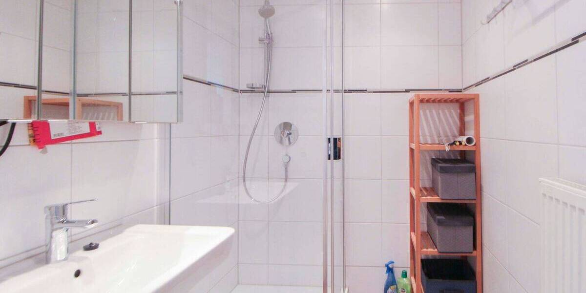 Reihenmittelhaus Stuttgart Steckfeld - 9 Zimmer, 208 m&sup2;, 765.000&euro; | Angebot:26673990