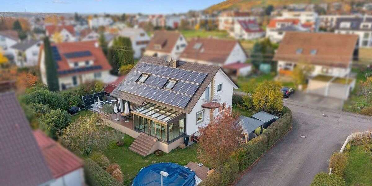 Haus zum Kaufen in Metzingen 899.000 € 153.75 m² 7 zimmer