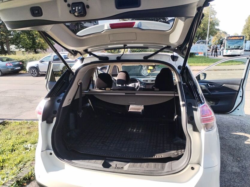 Nissan X-Trail 118.000 km 15.900 € Reutlingen 72766
