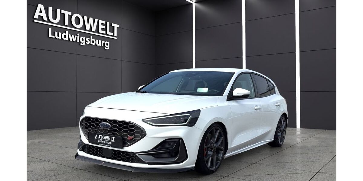 Ford Focus 38.000 km 29.900 &euro; Bietigheim-Bissingen 74321