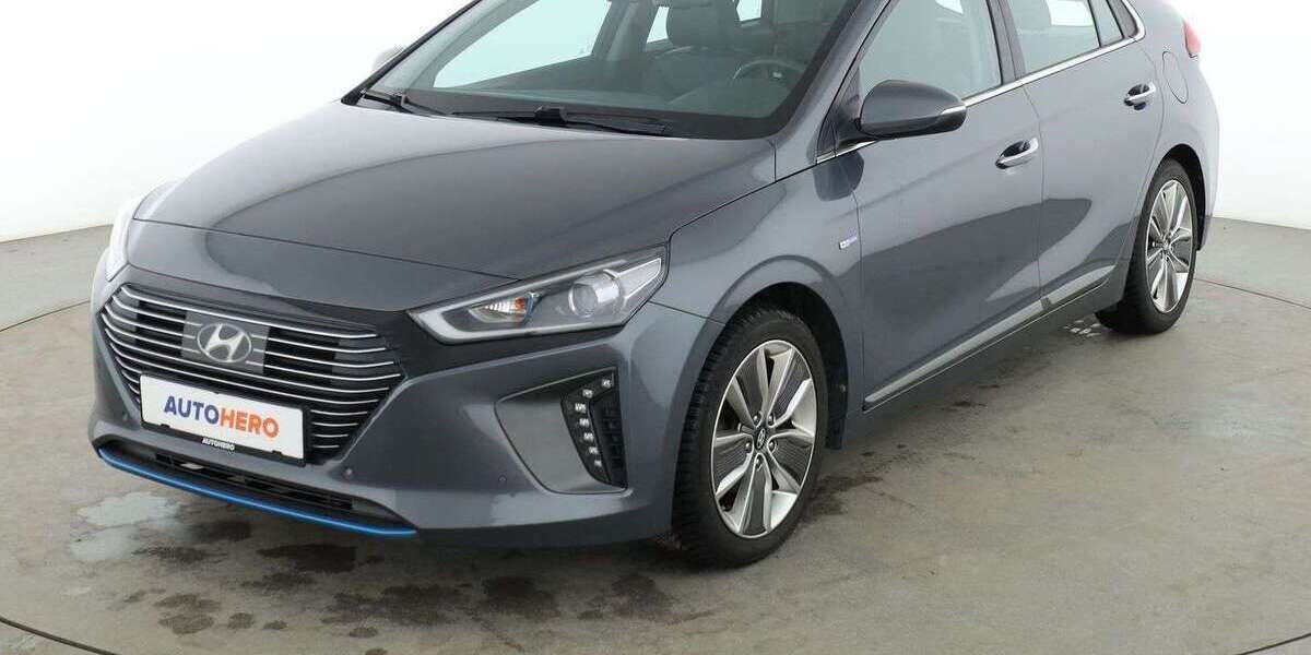 Hyundai IONIQ 115.354 km 14.120 &euro; Stuttgart 70195