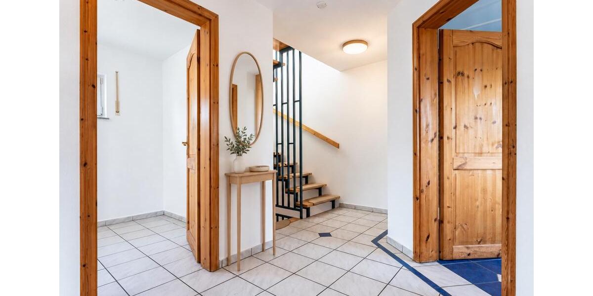 Doppelhaushälfte Niefern-Öschelbronn Öschelbronn - 5 Zimmer, 162 m&sup2;, 2.050&euro; | Angebot:27617692