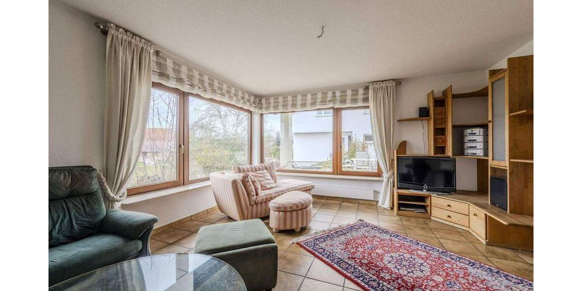 Einfamilienhaus Markgröningen / Schönbühlhof Schönbühlhof - 7 Zimmer, 227 m&sup2;, 698.000&euro; | Angebot:25704161