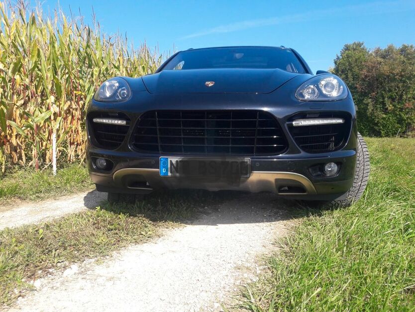 Porsche Cayenne 156.000 km 29.700 € Nürtingen 72622