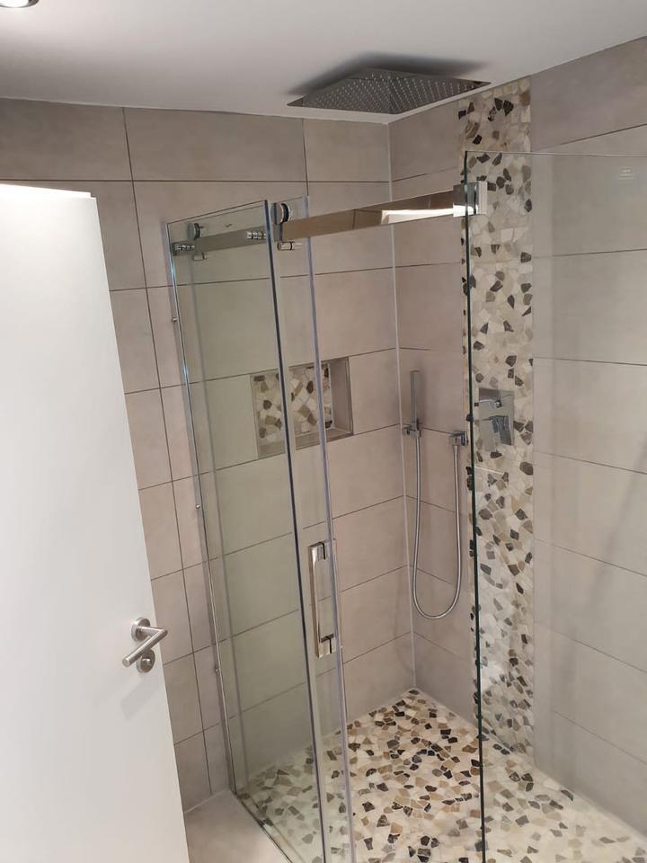 Lichtdurchflutete 4-Zimmer-Wohnung mit großem Balkon & Garage