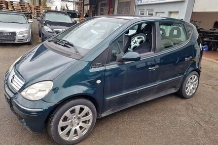 Mercedes-Benz A 190 156.065 km 600 &euro; Tübingen-Bühl 72072