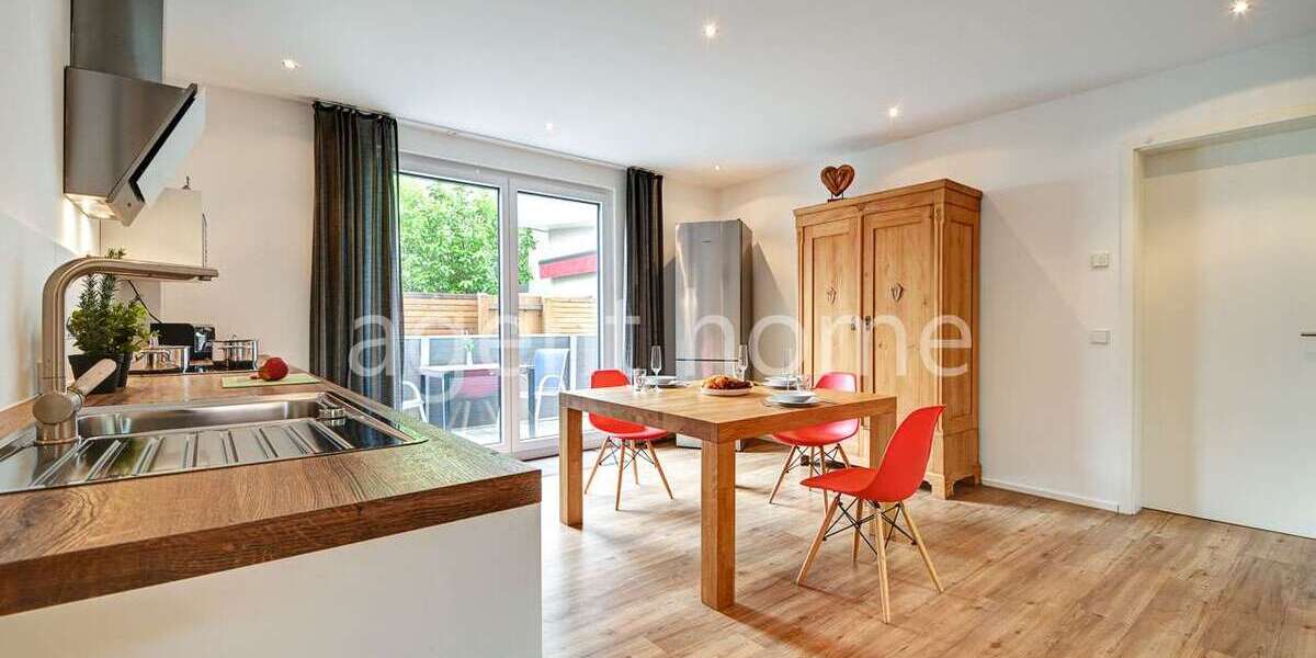 Etagenwohnung Reutlingen Altenburg - 3.5 Zimmer, 105 m&sup2;, 2.050&euro; | Angebot:26801127