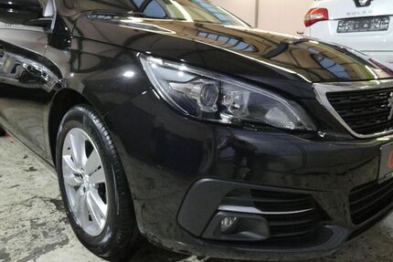 Peugeot 308 45.400 km 14.899 € Metzingen 72555