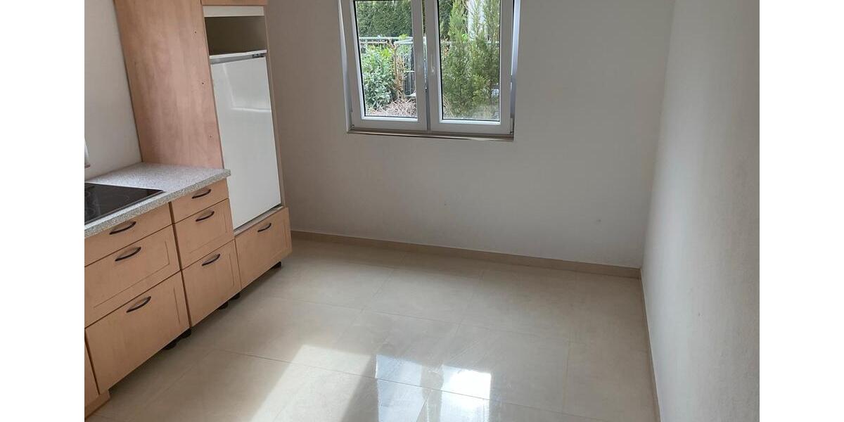 Etagenwohnung Markgröningen - 2 Zimmer, 60 m&sup2;, 1.000&euro; | Angebot:25902079