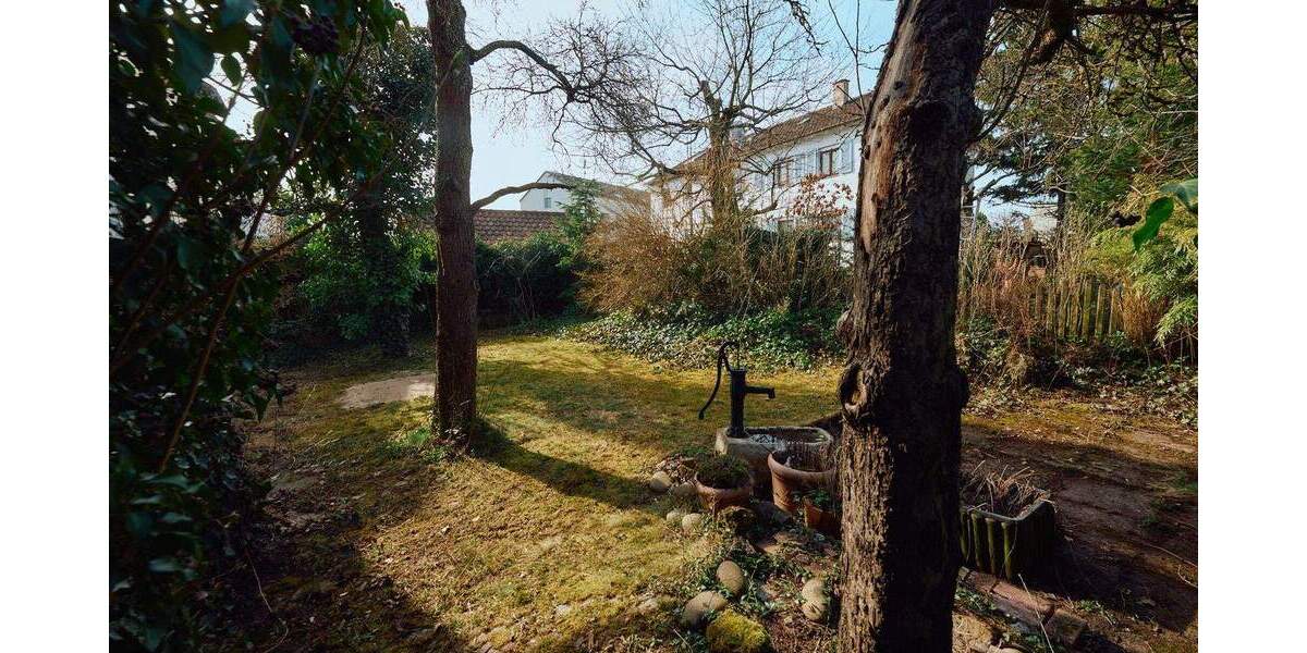 Einfamilienhaus Böblingen - 8 Zimmer, 162 m&sup2;, 648.500&euro; | Angebot:25601577