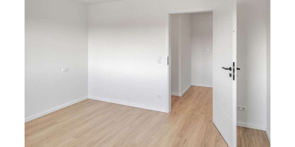 Hochwertig modernisierte Wohnung in ruhiger Lage - ideal für Eigennutz oder Kapitalanlage - 2.5 Markgröningen | Angebot:26971487
