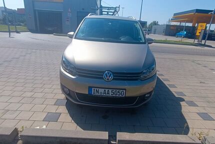 VW Touran 205.000 km 11.200 &euro; Hildrizhausen 71157