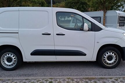 Opel Combo 98.000 km 10.500 &euro; Esslingen am Neckar 73733
