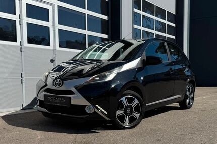 Toyota Aygo (X) 64.000 km 6.990 € Rottenburg am Neckar 72108
