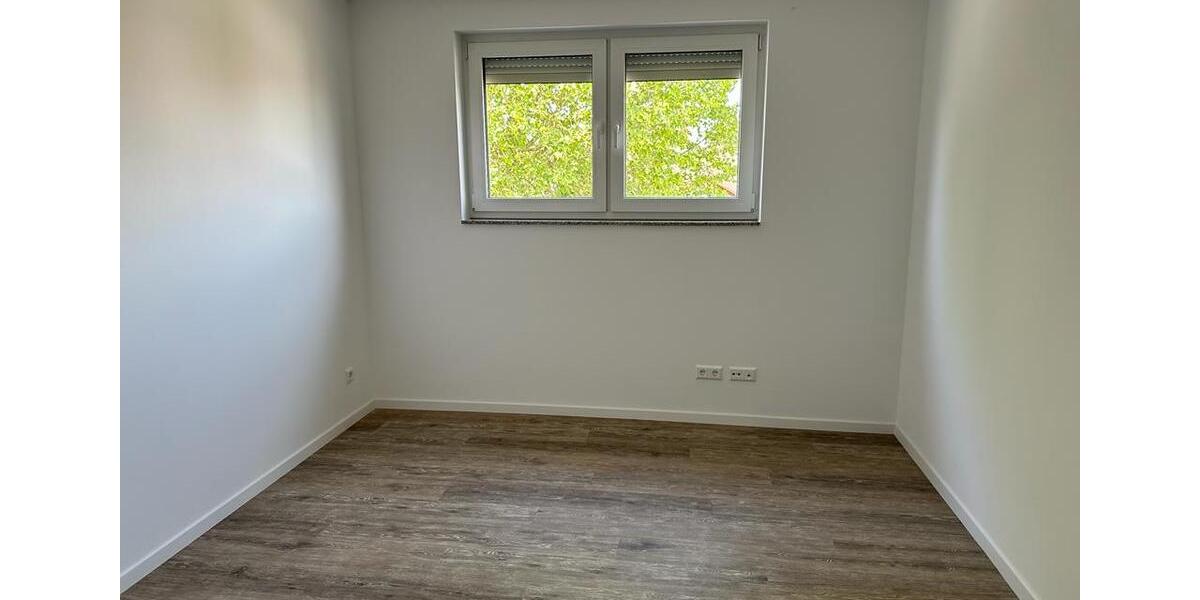 Dachgeschoßwohnung Freiberg am Neckar - 4.5 Zimmer, 98 m&sup2;, 1.480&euro; | Angebot:24818226
