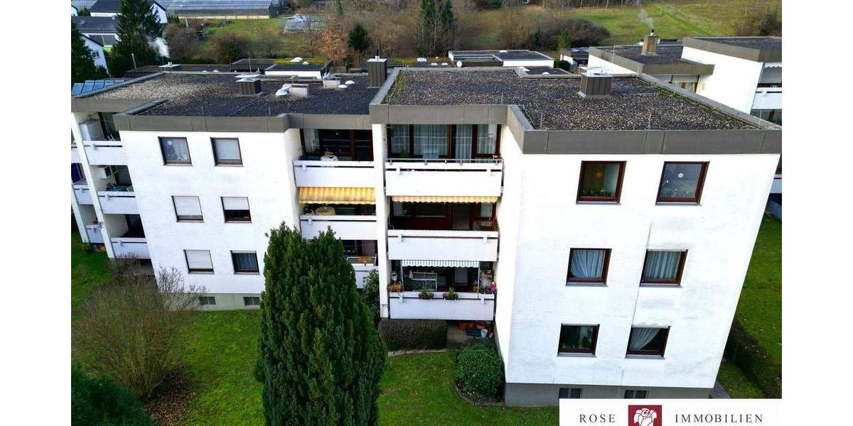 Charmante 3-Zimmer-Wohnung mit Balkon und Außenstellplatz in Ortsrandlage von Waiblingen-Neustadt 3 zimmer