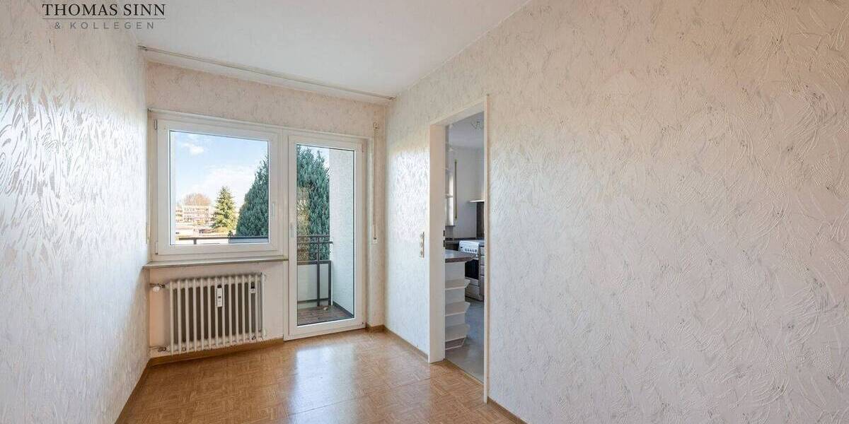 Modernisierungsbedürftige 3,5 Zimmer Wohnung mit schönem Blick ins Grüne - Sofort frei! 3 zimmer