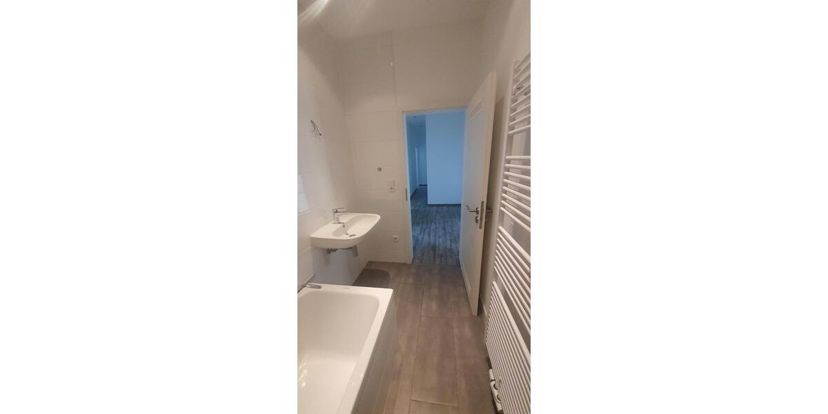 Dachgeschoßwohnung Stuttgart Stuttgart-Nord - 3.5 Zimmer, 89 m&sup2;, 1.350&euro; | Angebot:25964364