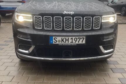 Jeep Grand Cherokee 84.000 km 27.800 &euro; Stuttgart 70190