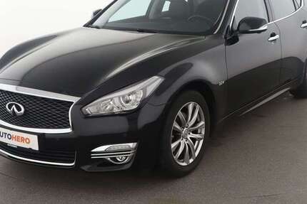 INFINITI Q70 58.055 km 19.910 € Stuttgart 70195